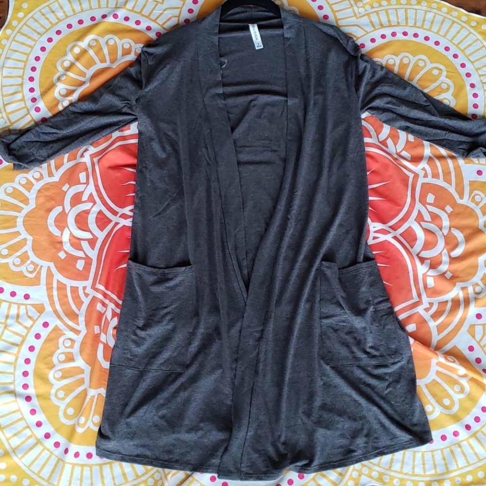 Brand new - long layering cardigan - Picture 7 of 9